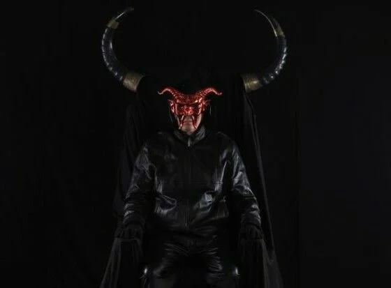 地獄の果てのレクイエム:人妻ミニスカ仮面ライダー11号、死線を超えて